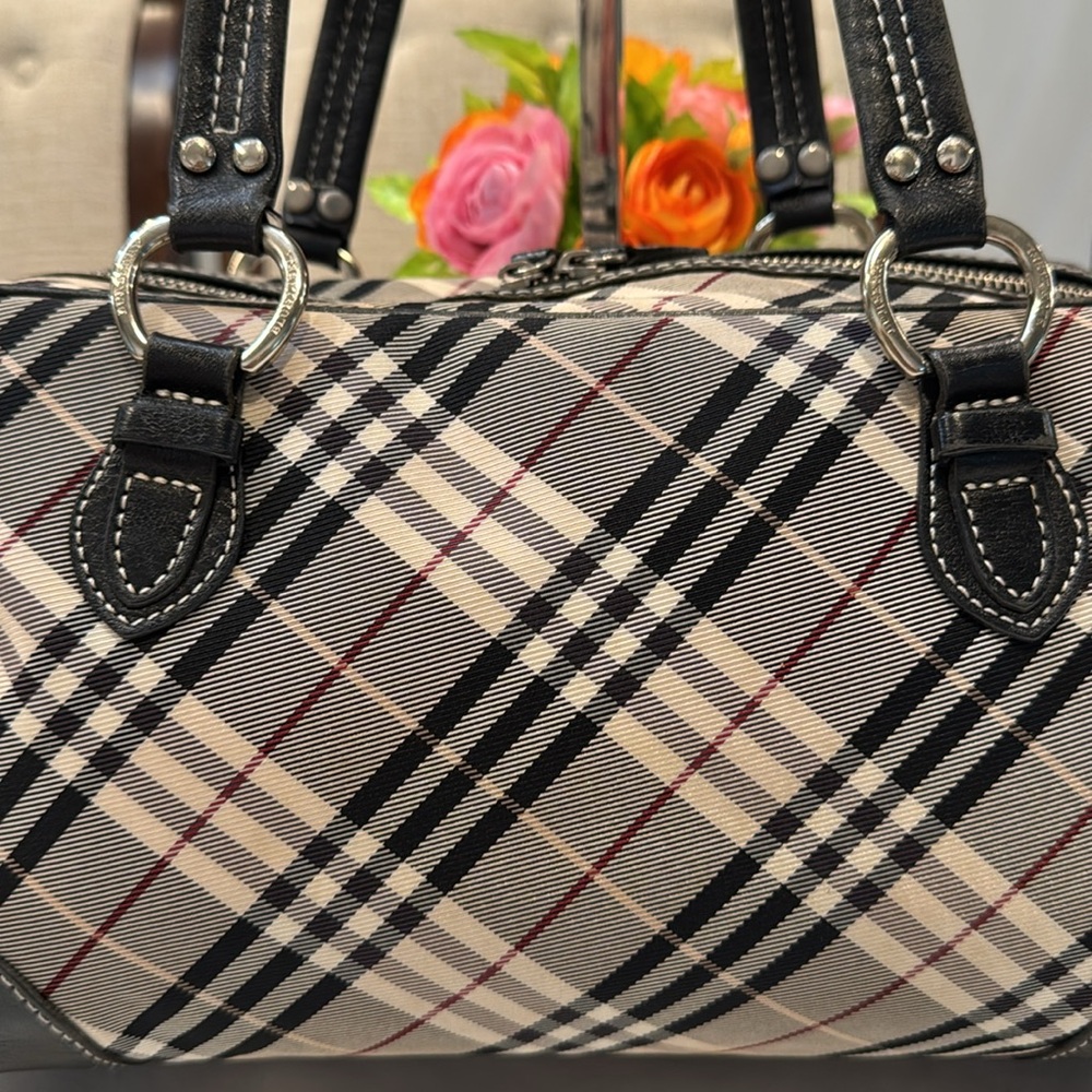 Authentic Burberry Blue Label Plaid Handbag with Black Accents - Picture 4 of 16